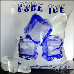 Serving Cube Ice